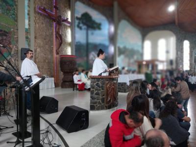 Missa Solene de Aparecida em Laranjeiras do Sul (12/10) teve a participaÃ§Ã£o da RÃ¡dio da FamÃ­lia